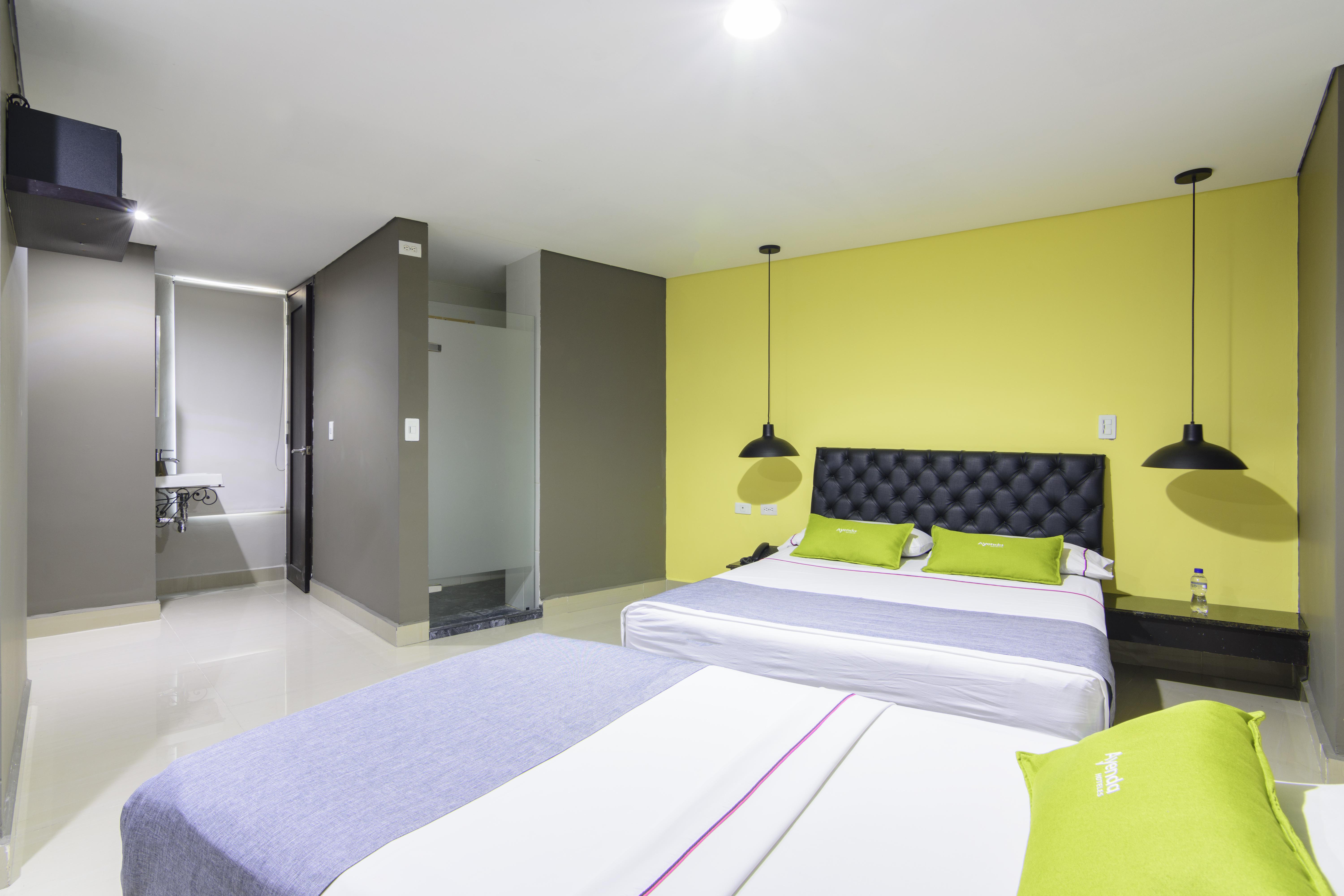 3H Hotel Centro Historico Medellin Bagian luar foto