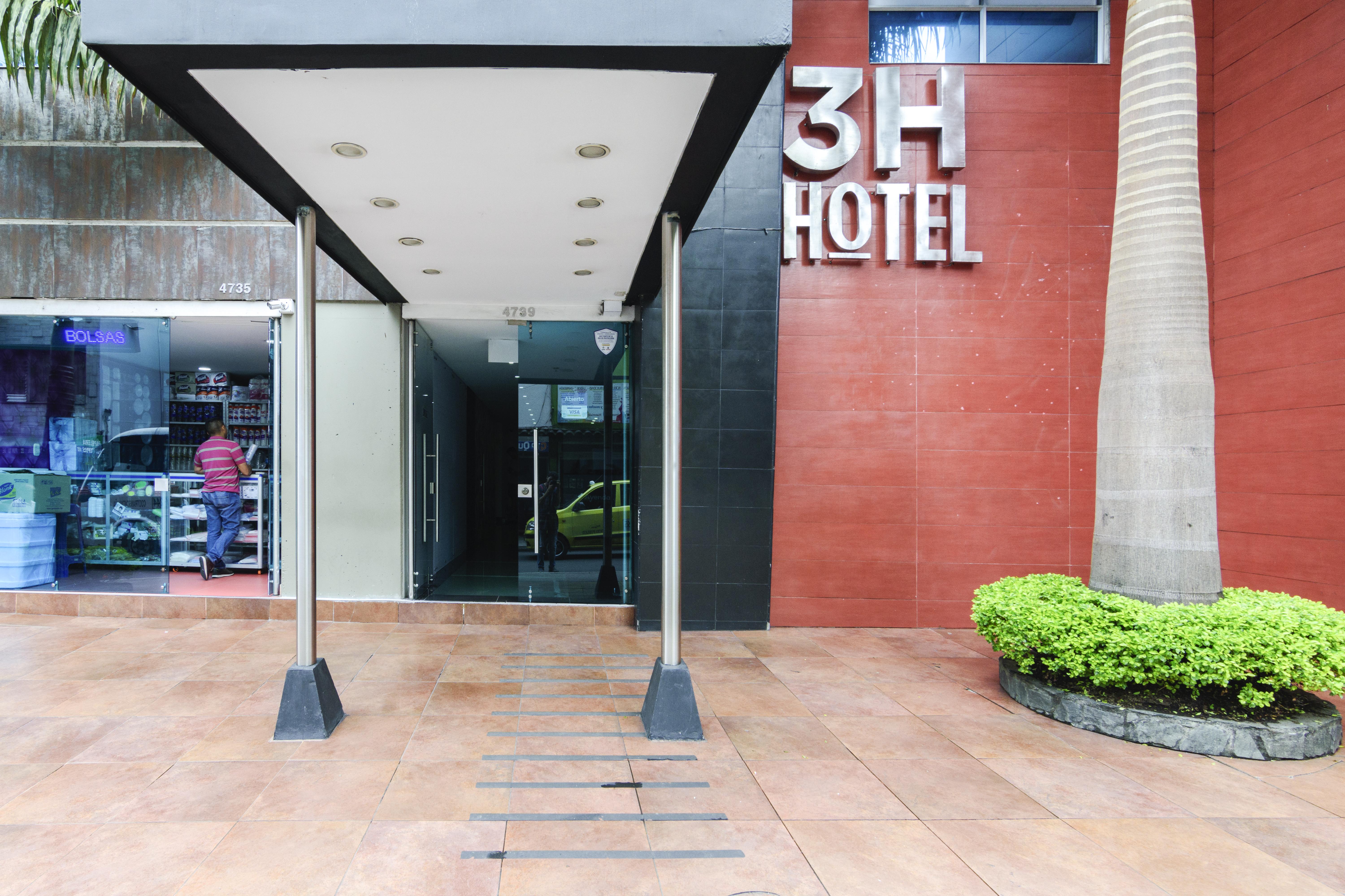 3H Hotel Centro Historico Medellin Bagian luar foto